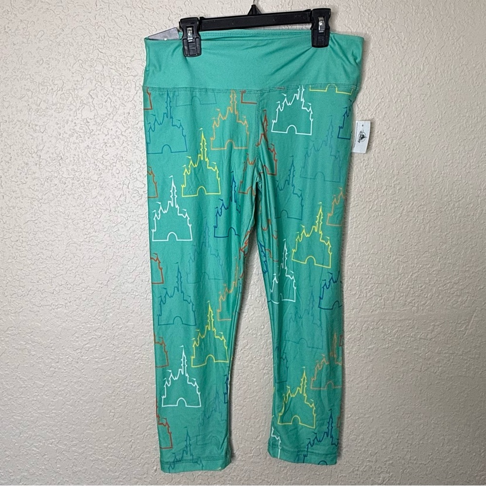 NWT Disney Women’s Medium Castle Exercise Stretch Pants Crop Leggings